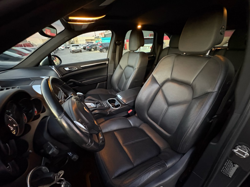 2013 Porsche Cayenne Image 15