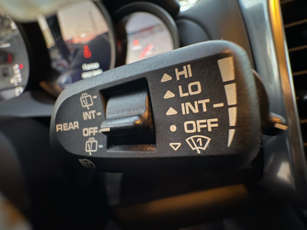 2013 Porsche Cayenne Image 17