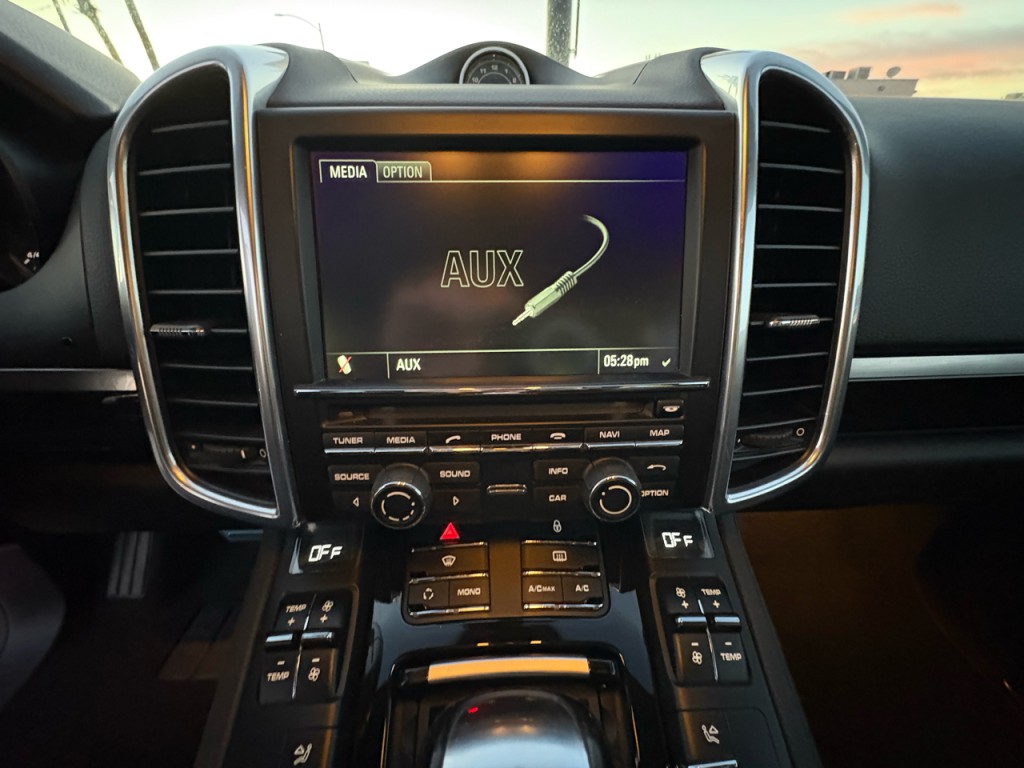 2013 Porsche Cayenne Image 22