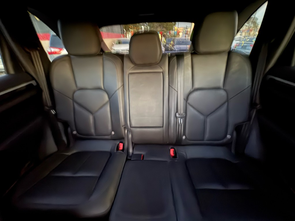 2013 Porsche Cayenne Image 35