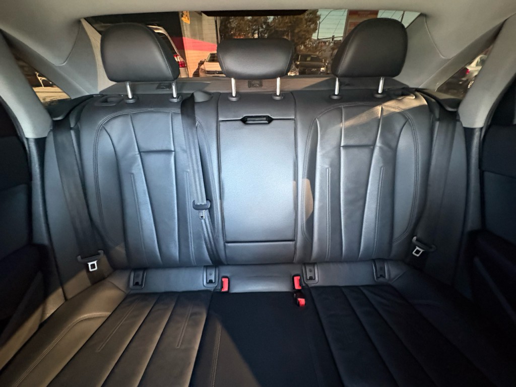 2018 Audi A4 Image 19