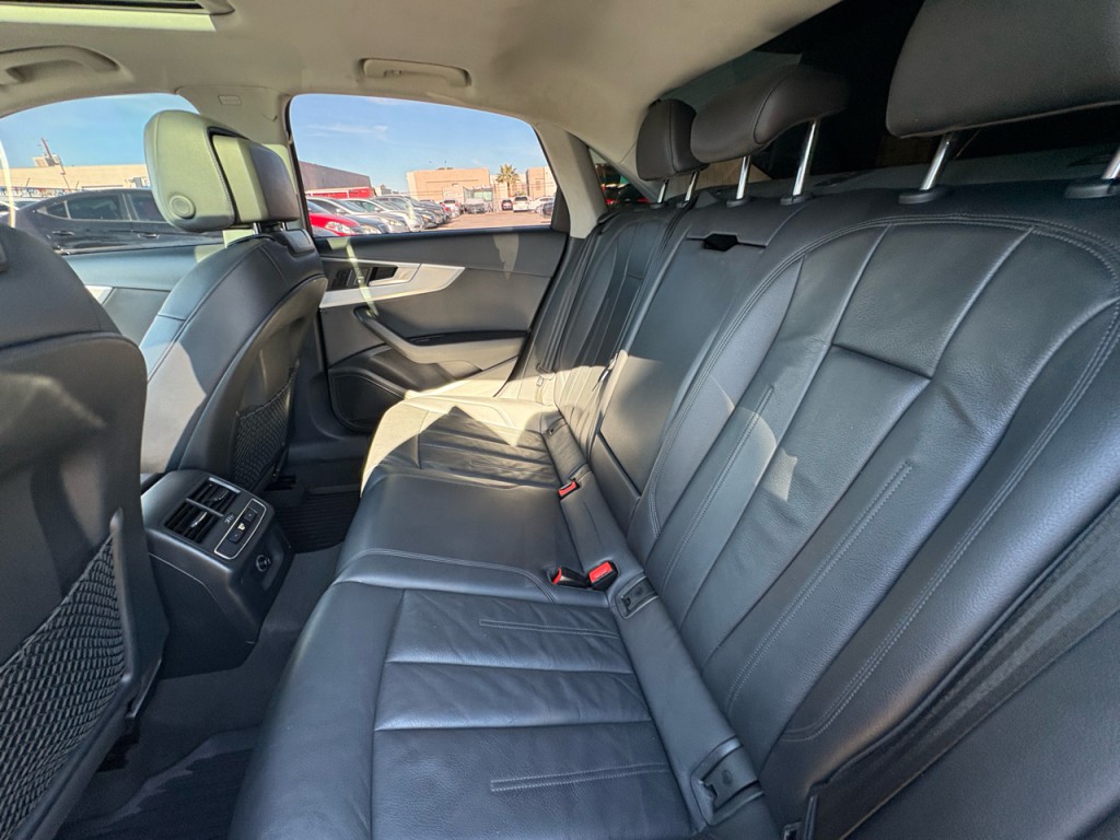 2018 Audi A4 Image 25