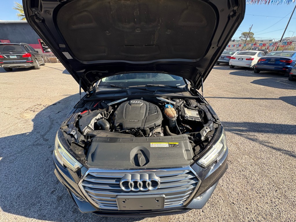 2018 Audi A4 Image 32