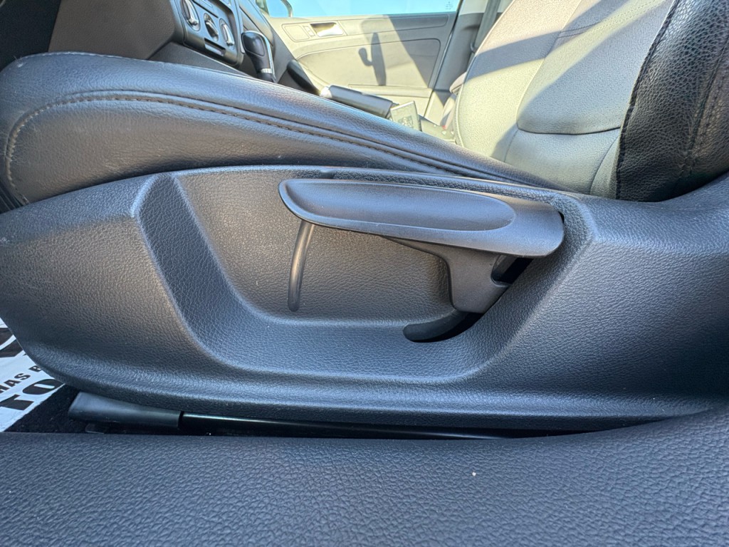 2012 Volkswagen Jetta Image 12