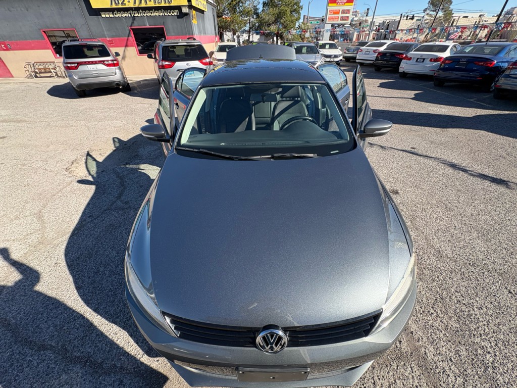 2012 Volkswagen Jetta Image 34