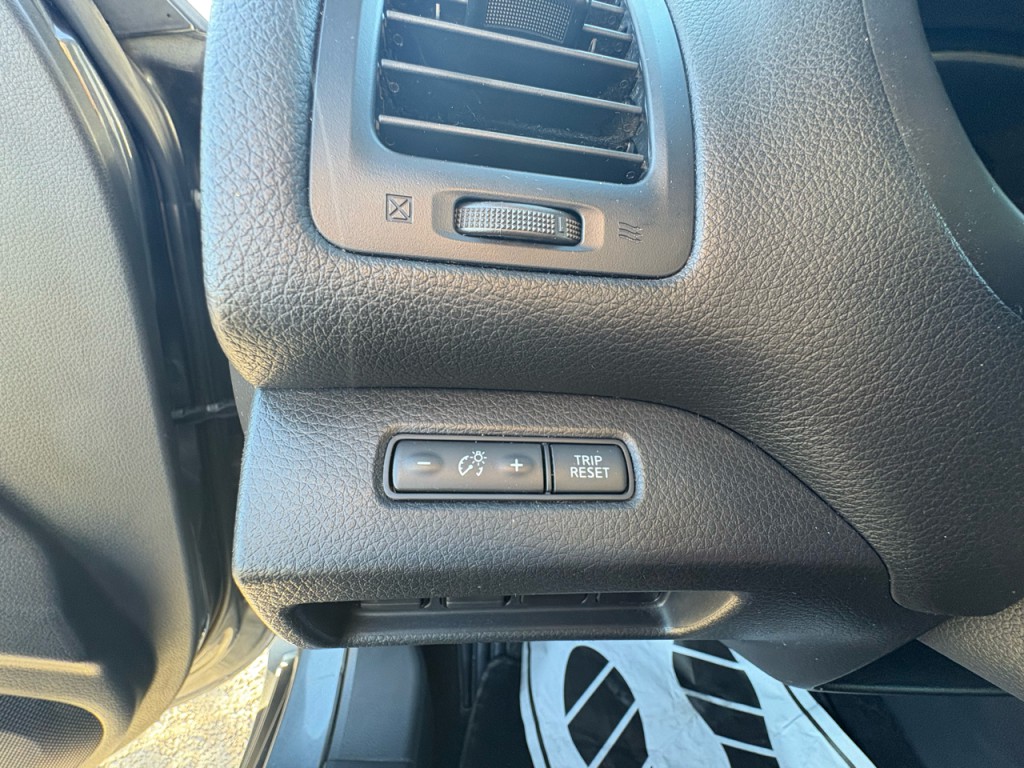 2017 Nissan Altima Image 12