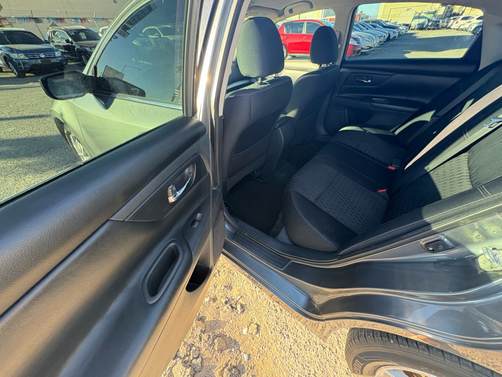 2017 Nissan Altima Image 23