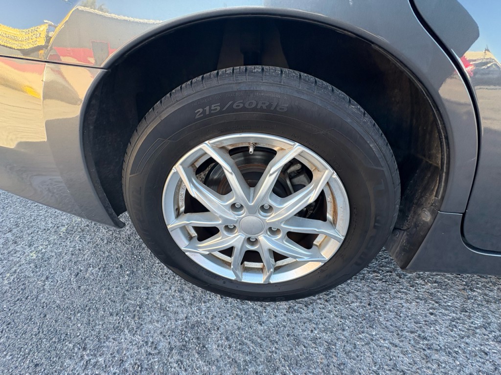 2017 Nissan Altima Image 32