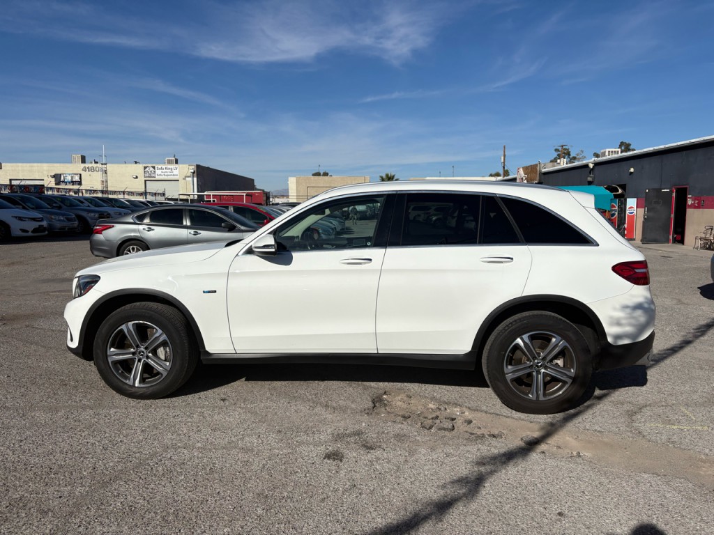 2019 Mercedes-Benz GLC-Class Image 3