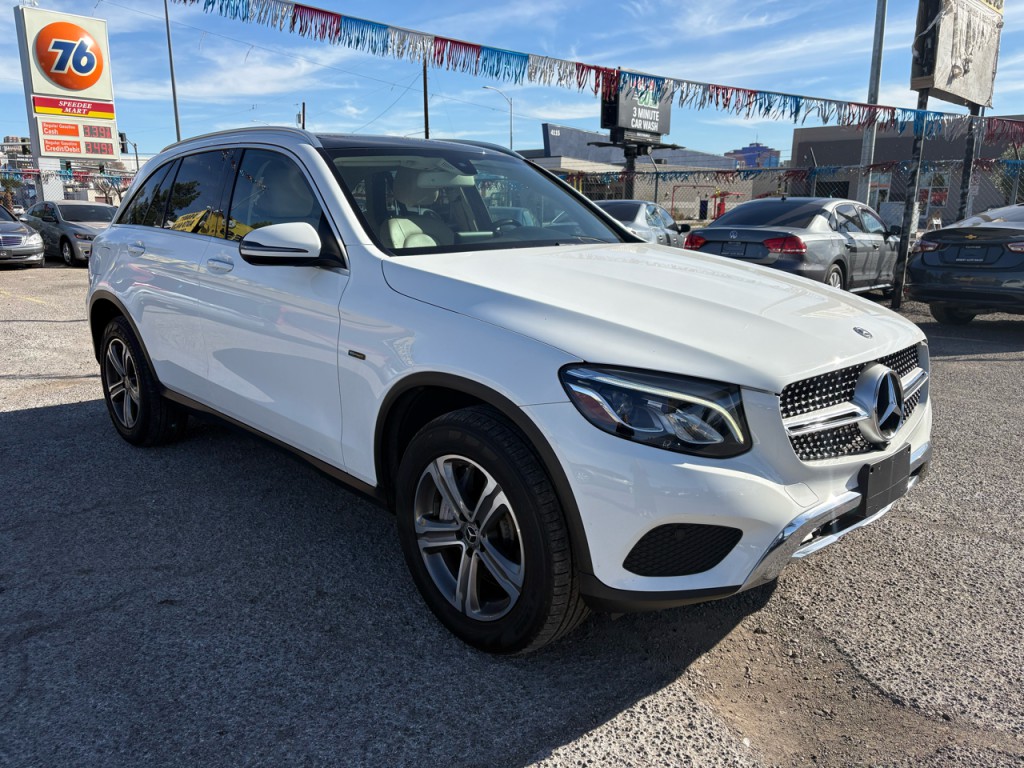 2019 Mercedes-Benz GLC-Class Image 8