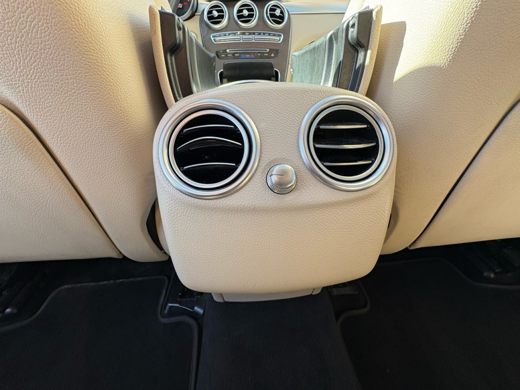 2019 Mercedes-Benz GLC-Class Image 22