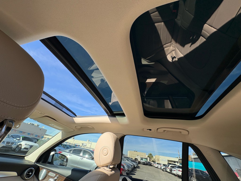 2019 Mercedes-Benz GLC-Class Image 27