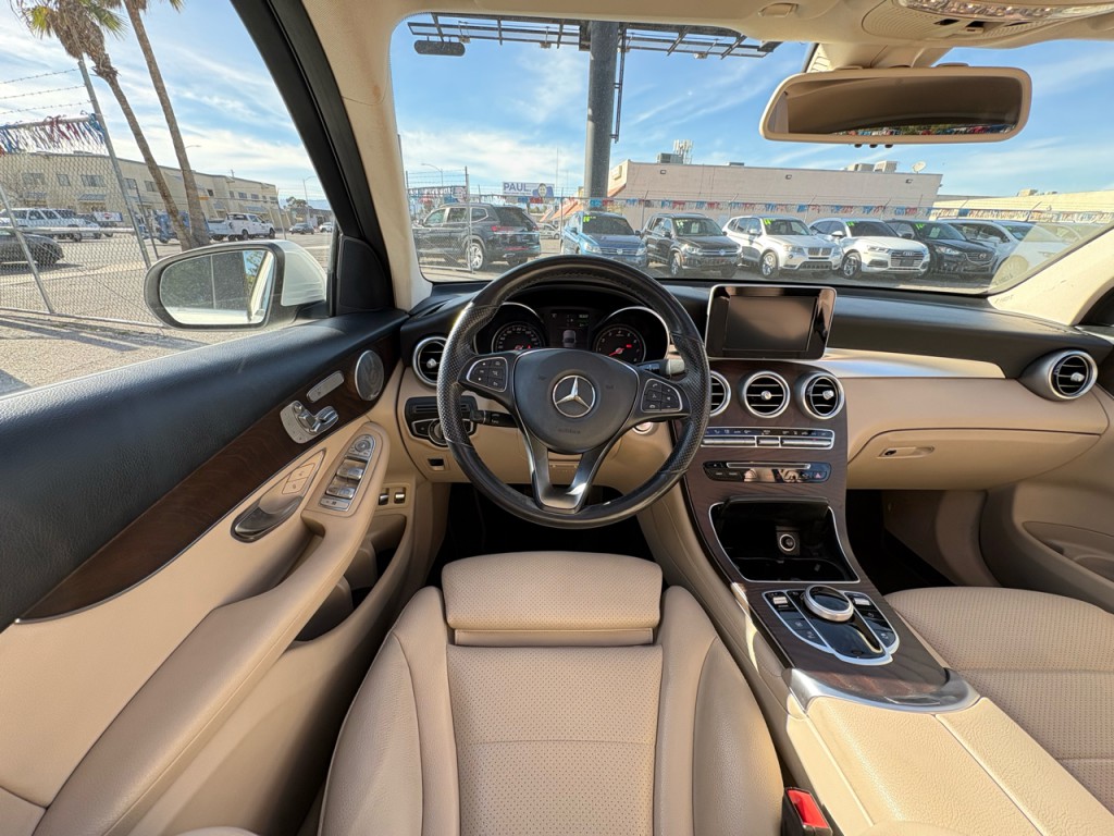 2019 Mercedes-Benz GLC-Class Image 32