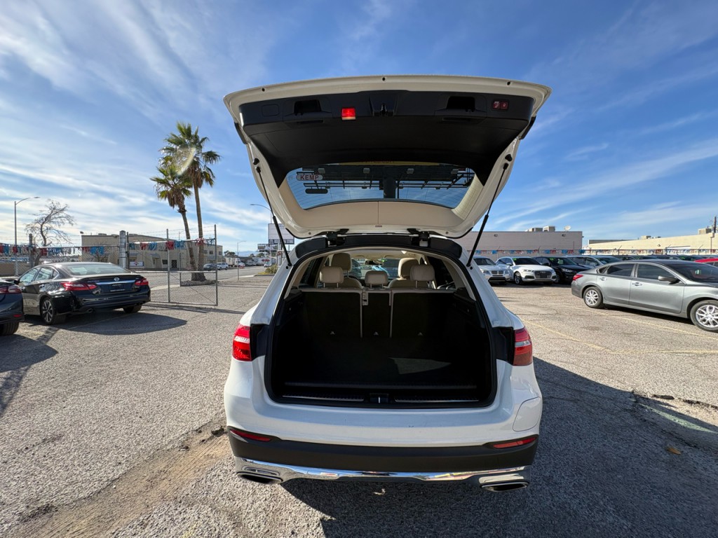2019 Mercedes-Benz GLC-Class Image 33