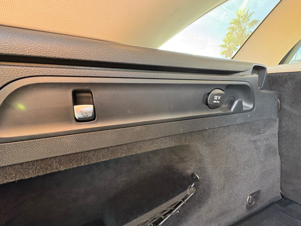 2019 Mercedes-Benz GLC-Class Image 36