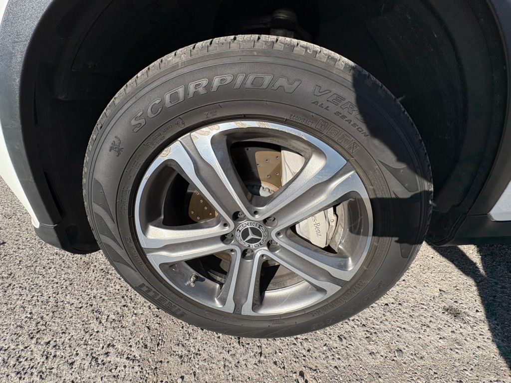 2019 Mercedes-Benz GLC-Class Image 38