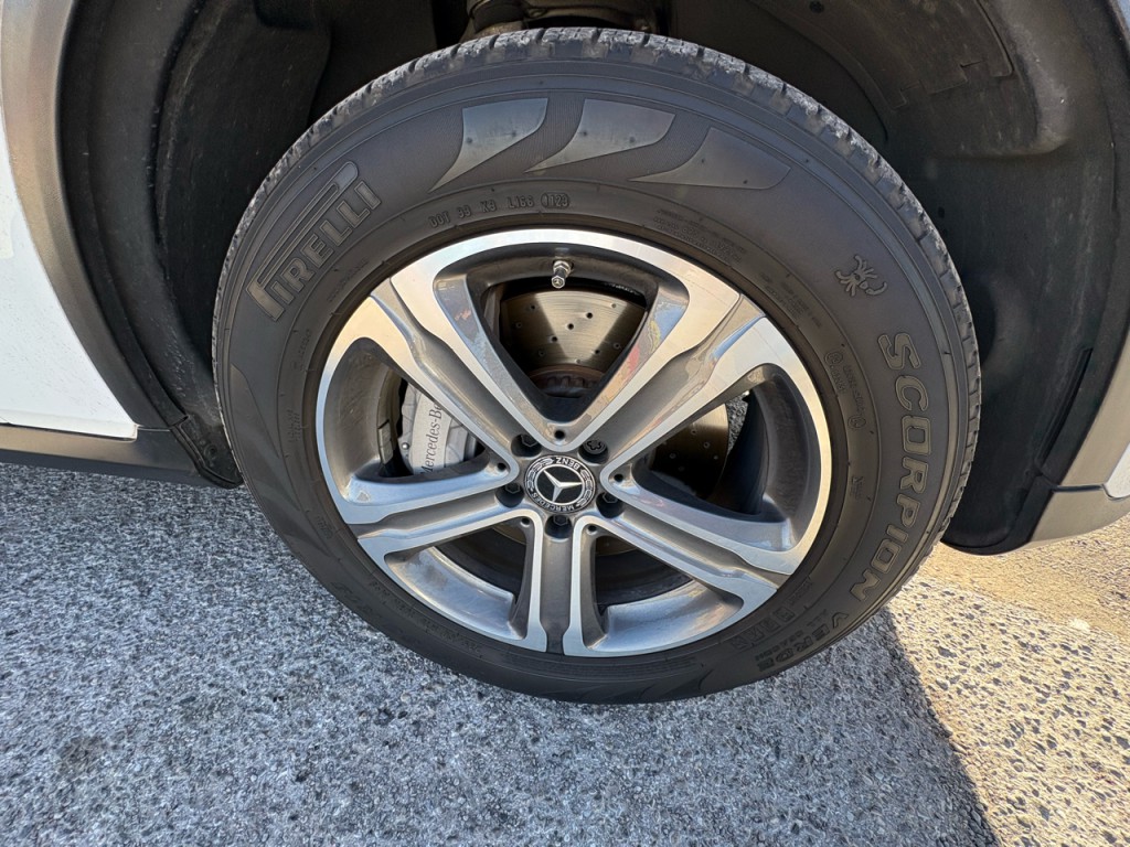 2019 Mercedes-Benz GLC-Class Image 39