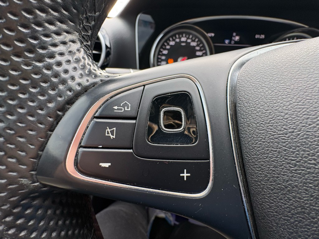 2017 Mercedes-Benz E-Class Image 15