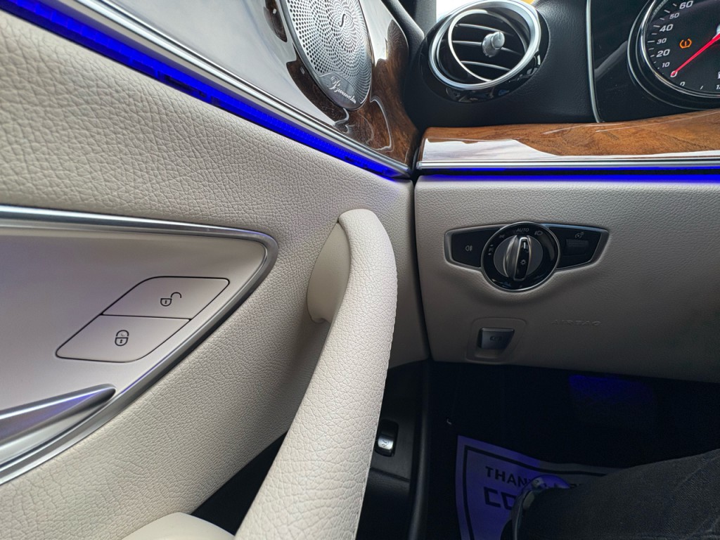 2017 Mercedes-Benz E-Class Image 16