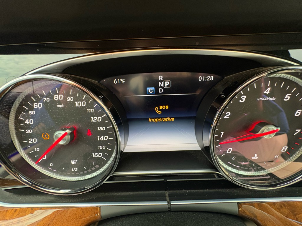 2017 Mercedes-Benz E-Class Image 18