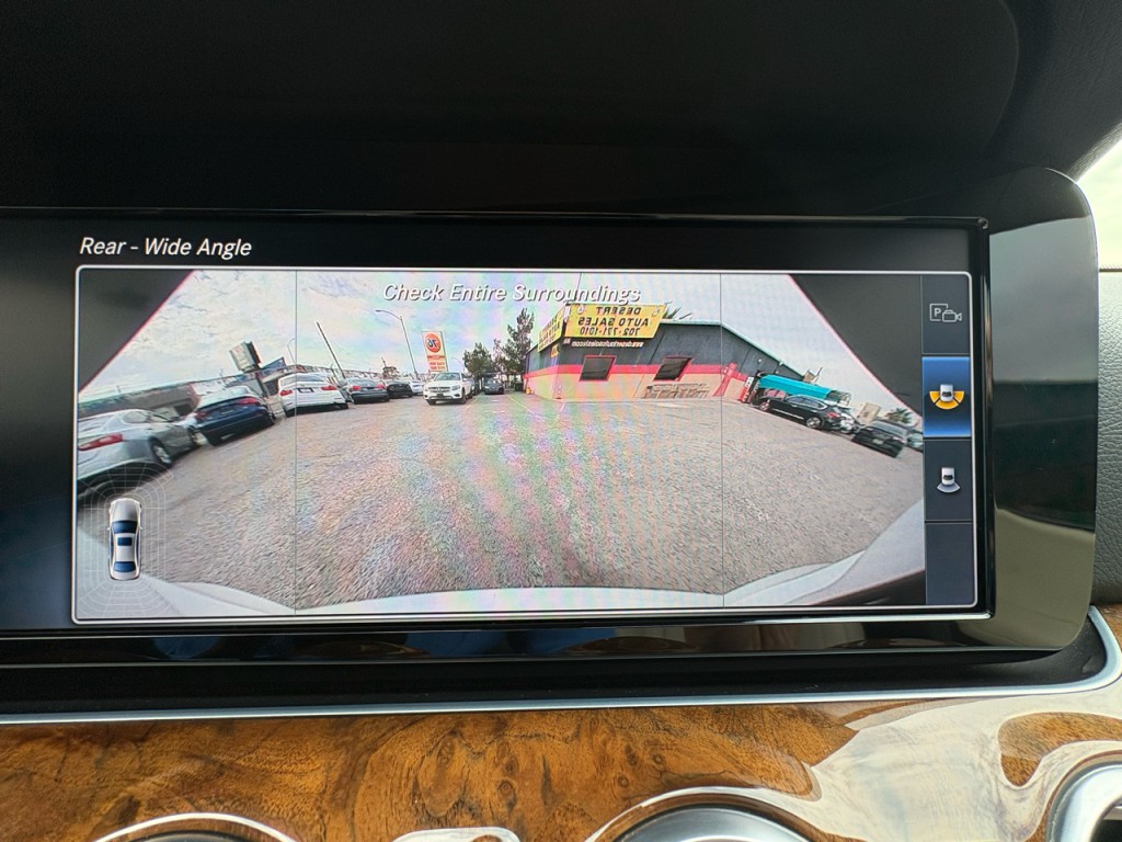 2017 Mercedes-Benz E-Class Image 21