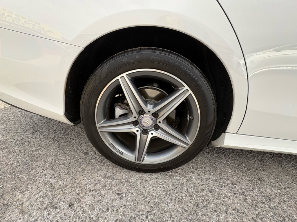 2017 Mercedes-Benz E-Class Image 36