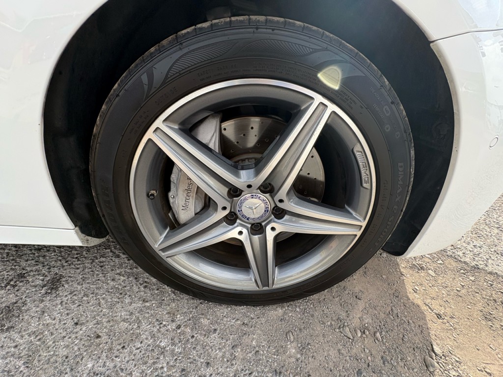 2017 Mercedes-Benz E-Class Image 37