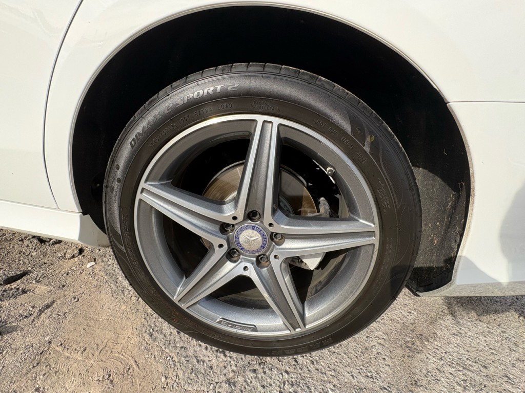 2017 Mercedes-Benz E-Class Image 39