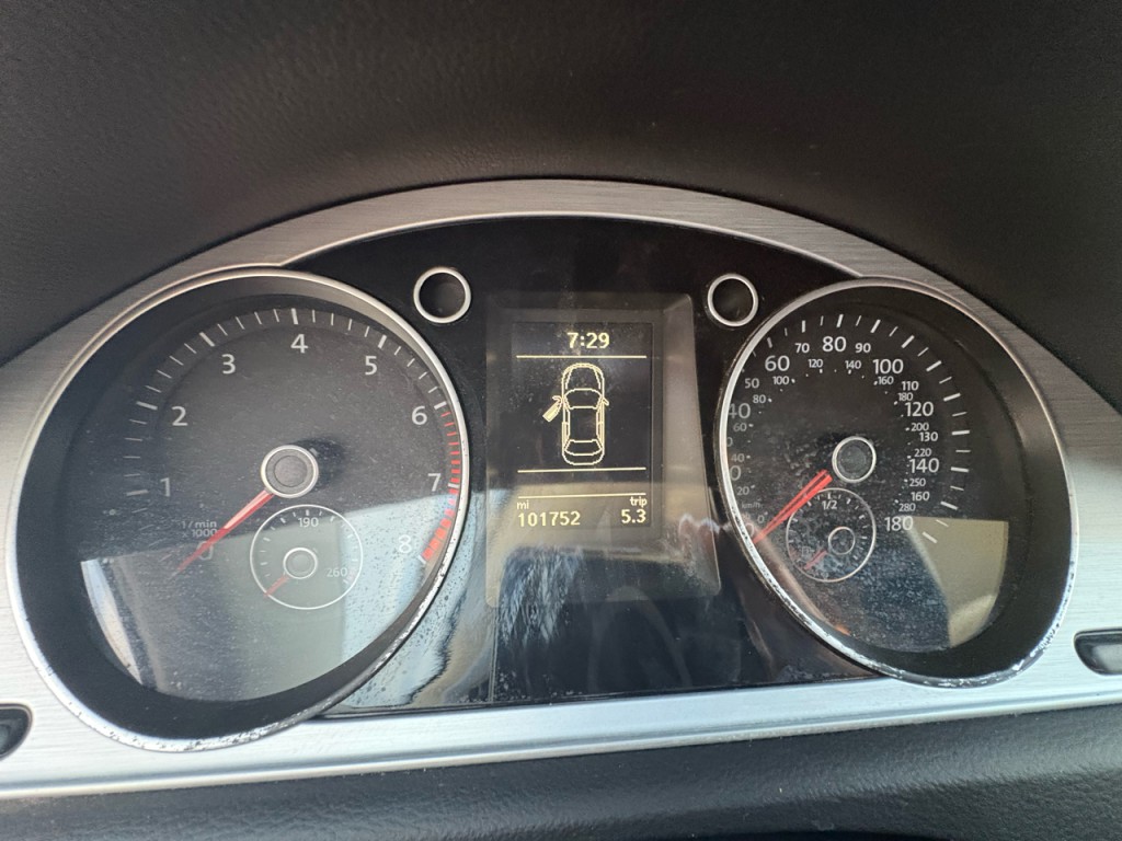 2015 Volkswagen CC Image 10