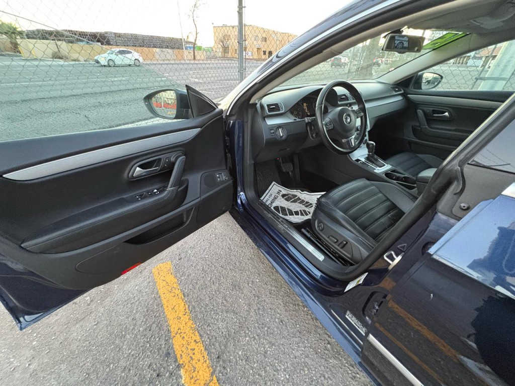 2015 Volkswagen CC Image 12