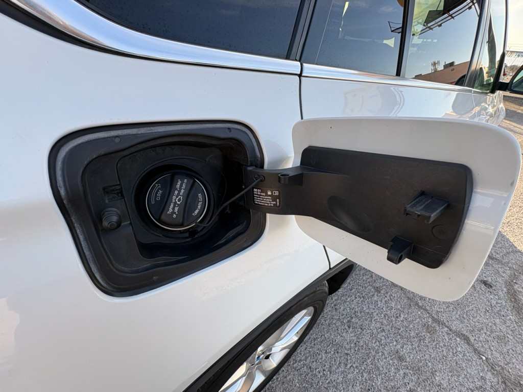 2016 BMW X5 Image 25