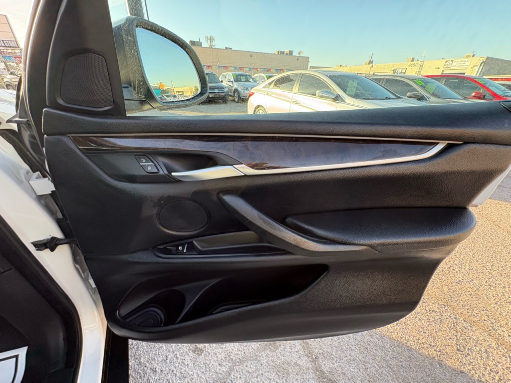 2016 BMW X5 Image 29