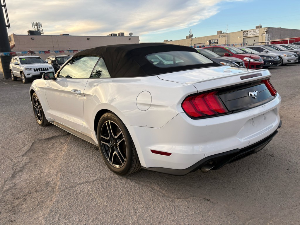 2020 Ford Mustang Image 3