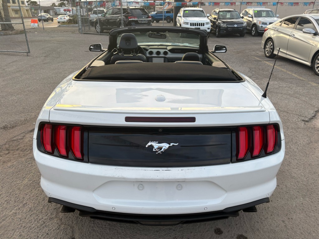 2020 Ford Mustang Image 11
