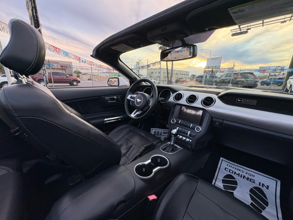 2020 Ford Mustang Image 13