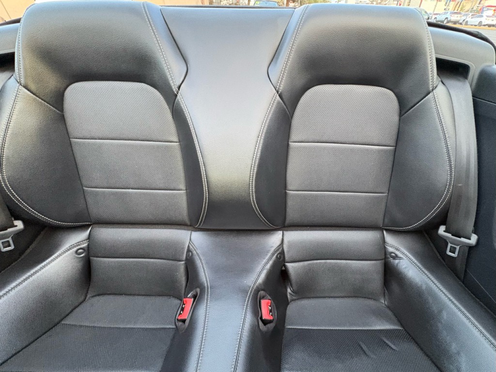 2020 Ford Mustang Image 14