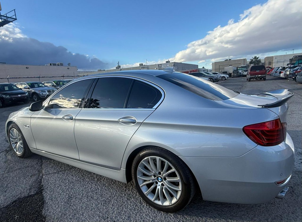 2016 BMW 5 Series Image 5