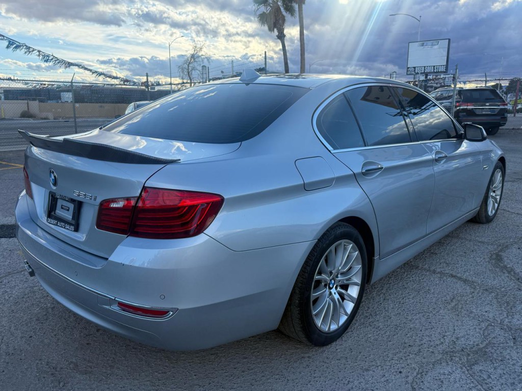 2016 BMW 5 Series Image 7
