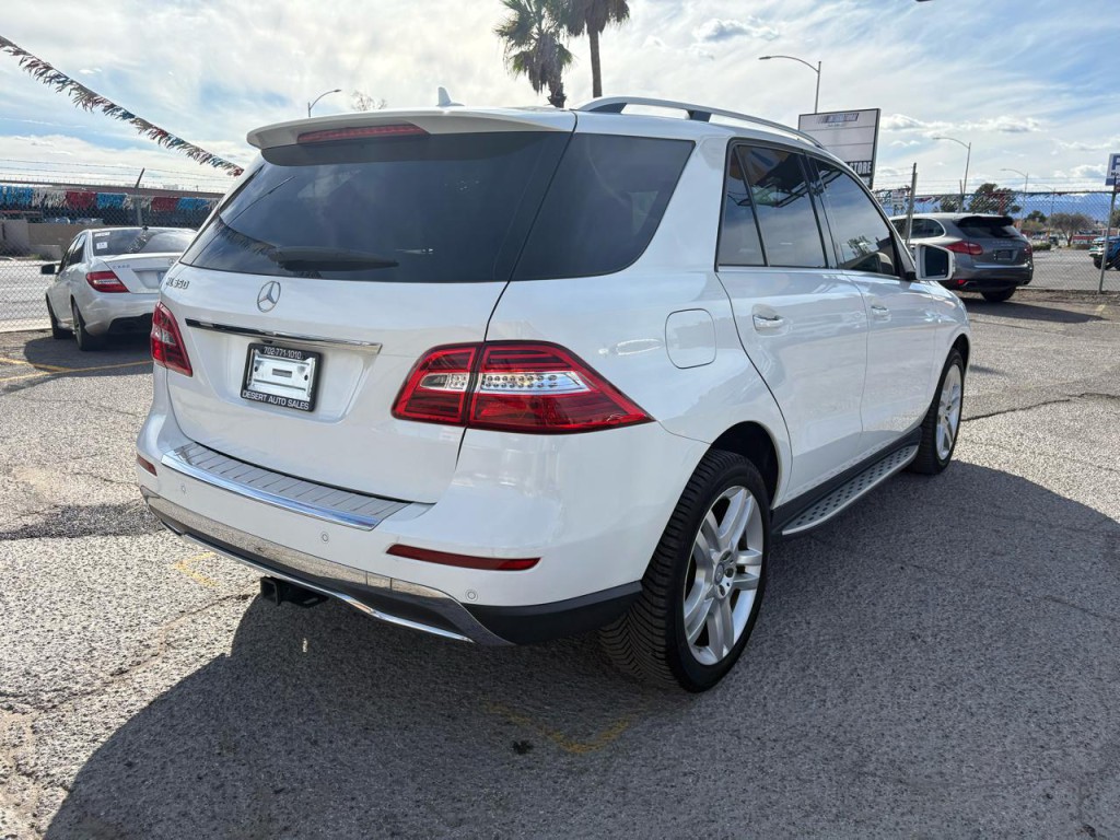 2015 Mercedes-Benz M-Class Image 2