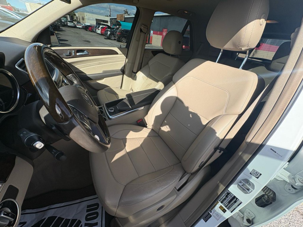 2015 Mercedes-Benz M-Class Image 7