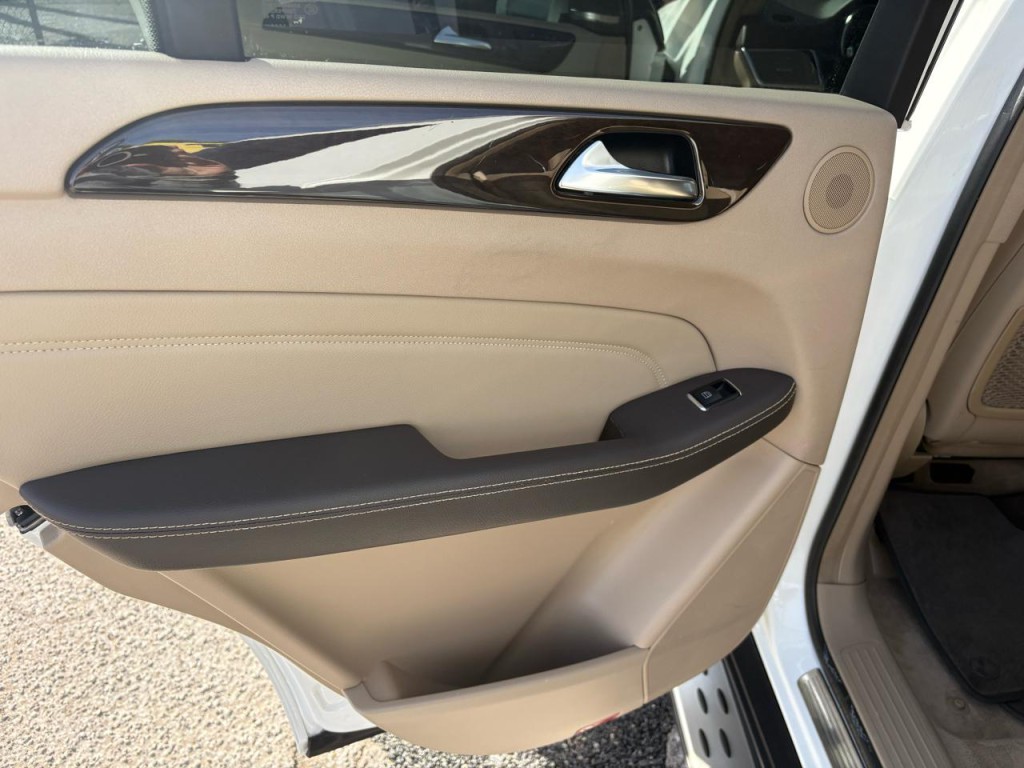 2015 Mercedes-Benz M-Class Image 15