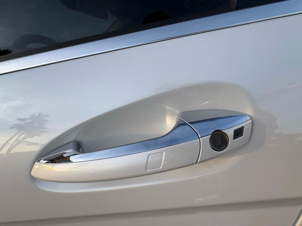 2012 Mercedes-Benz C-Class Image 11