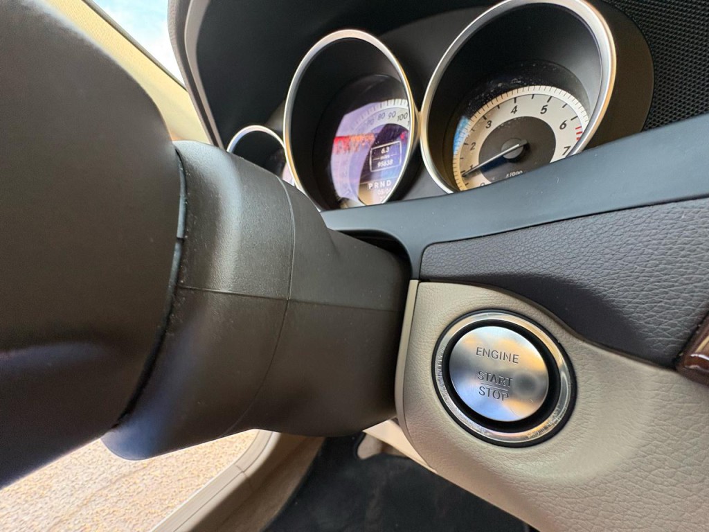 2012 Mercedes-Benz C-Class Image 22