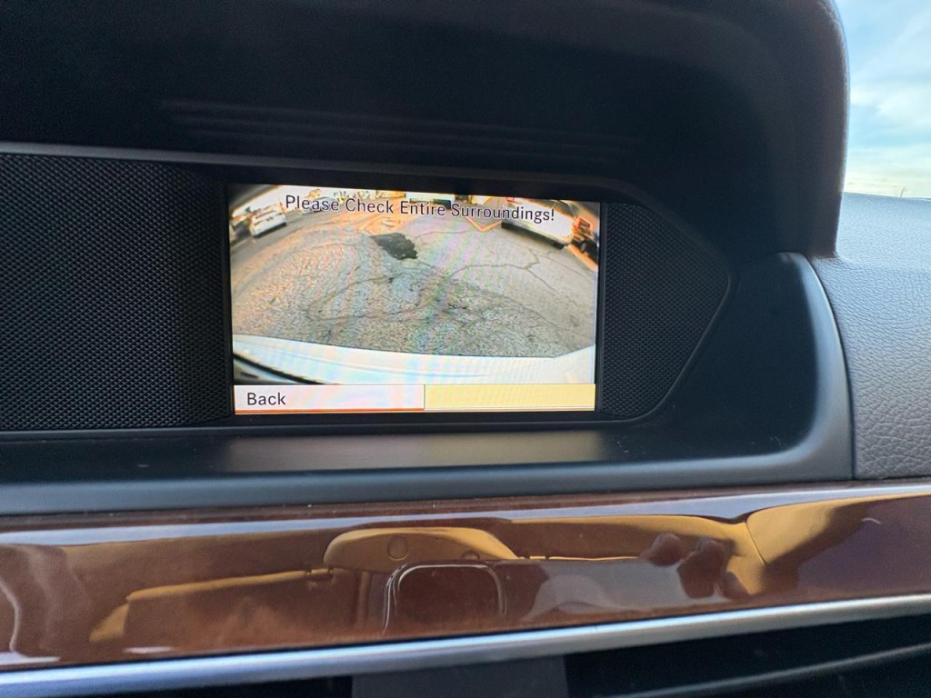 2012 Mercedes-Benz C-Class Image 25