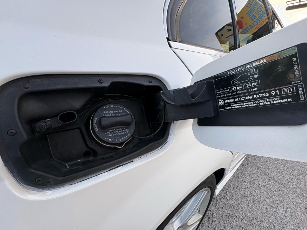 2012 Mercedes-Benz C-Class Image 42