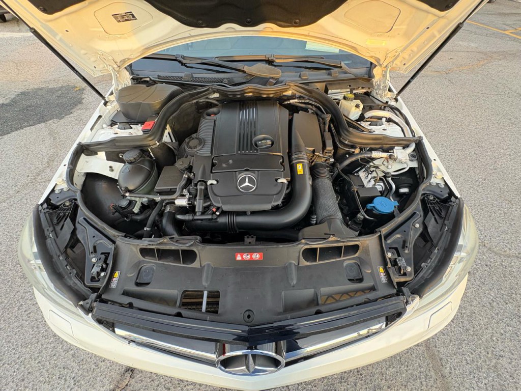 2012 Mercedes-Benz C-Class Image 44