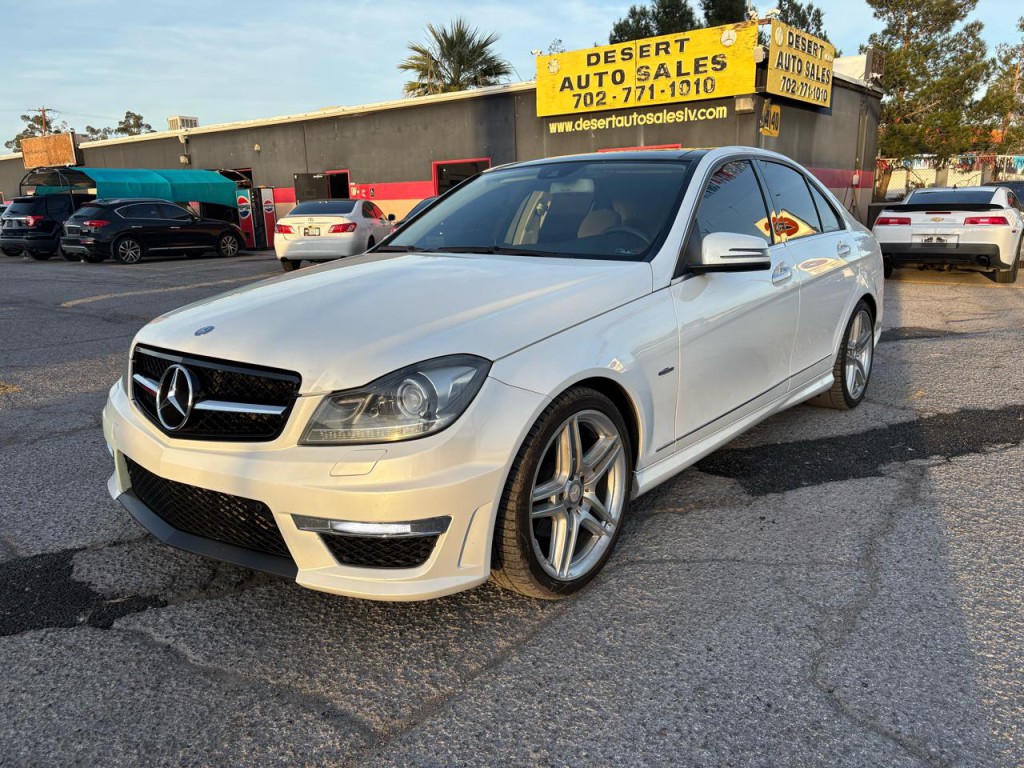 2012 Mercedes-Benz C-Class Image 2