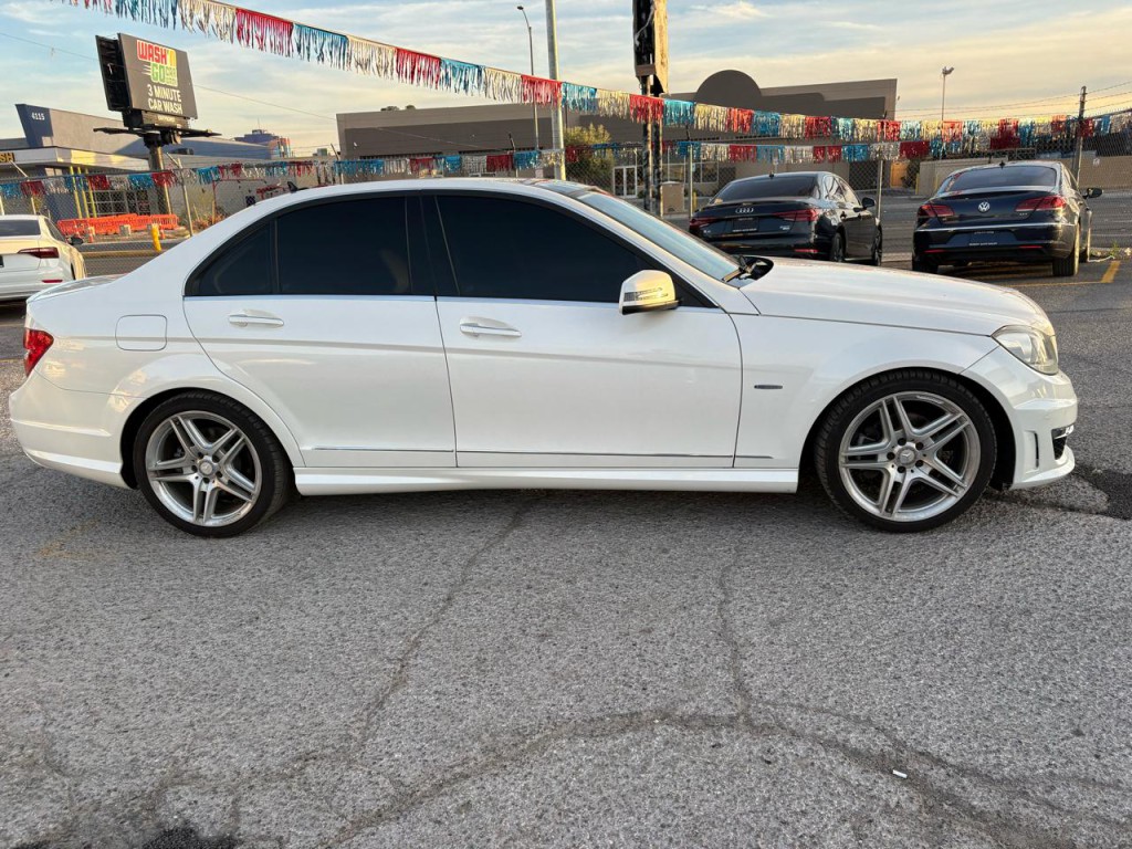 2012 Mercedes-Benz C-Class Image 8