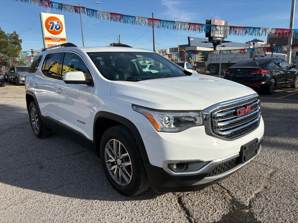 2017 GMC Acadia Image 9
