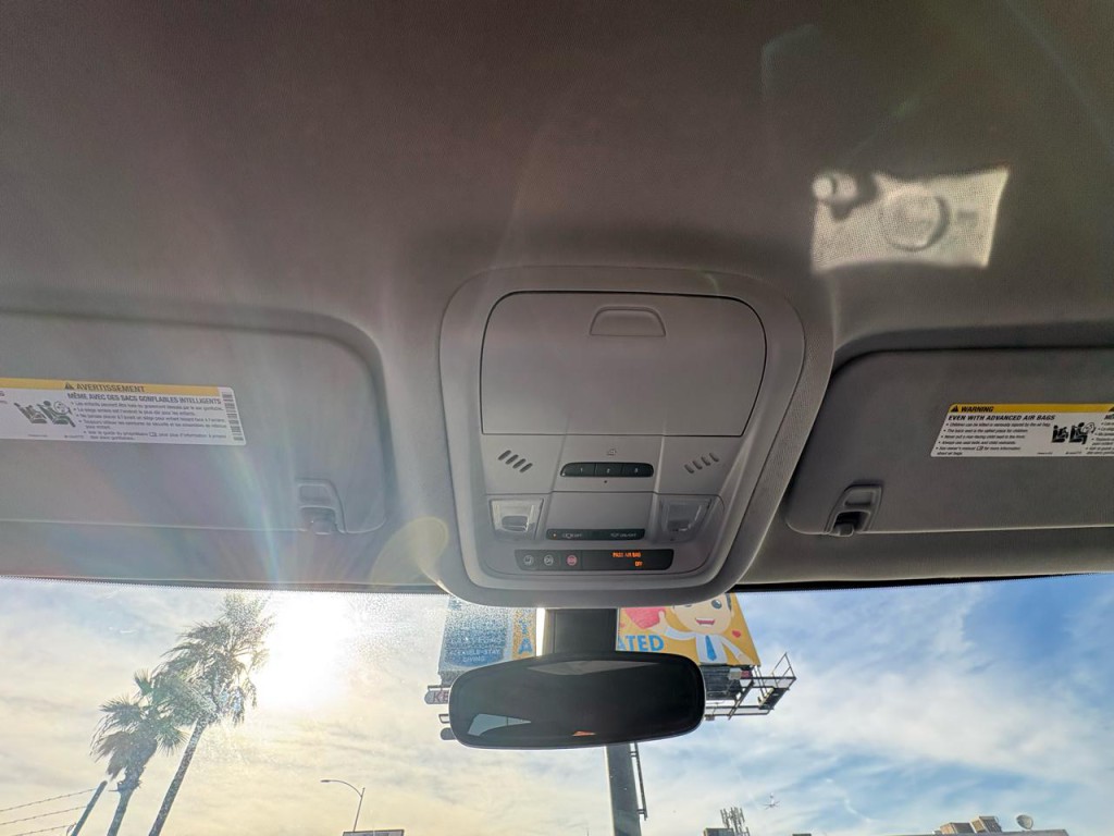 2017 GMC Acadia Image 24